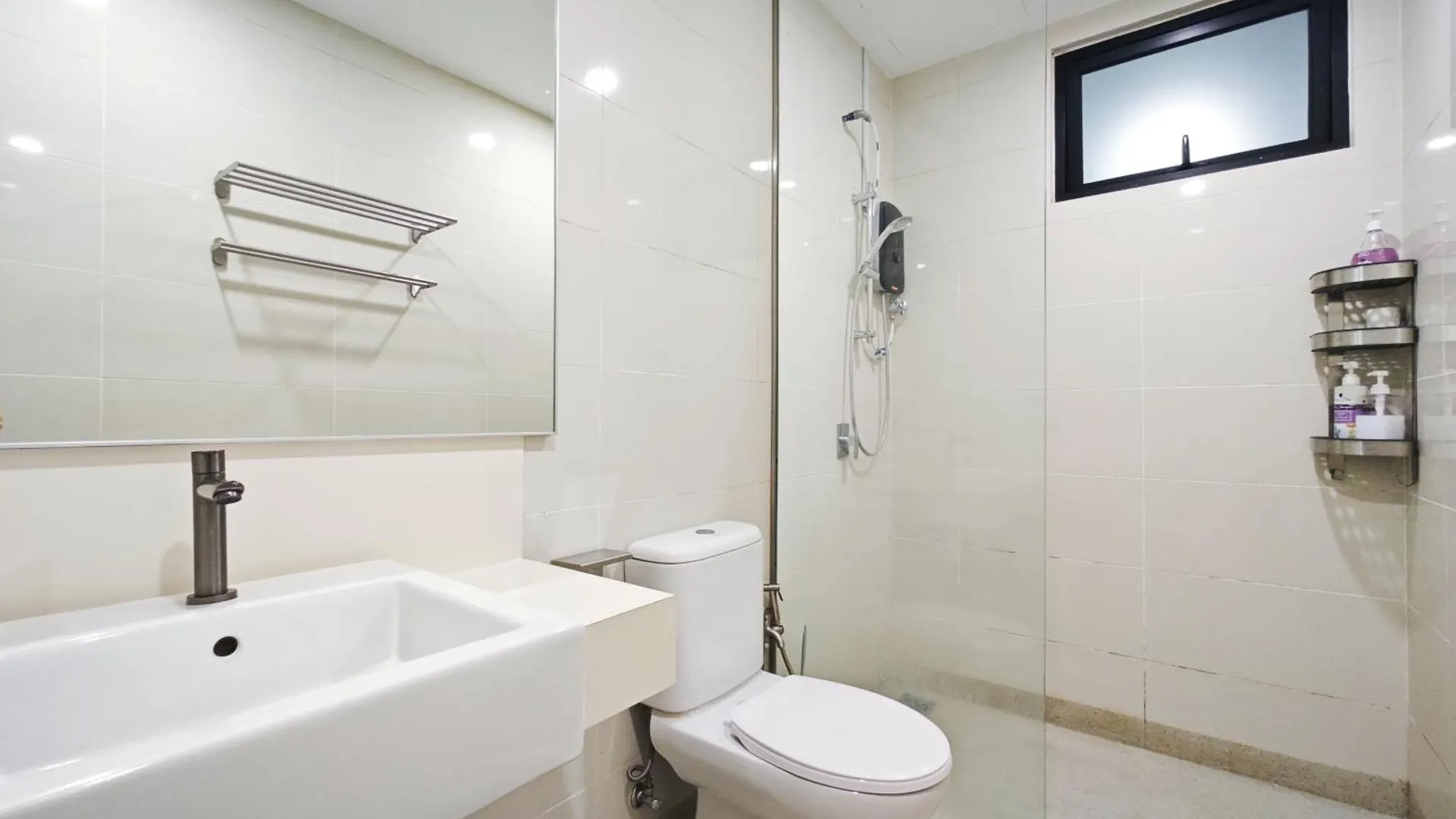 Apartamento Mid Valley Southkey Mosaic 3Br With Wifi 8-10 Pax Johor Bahru